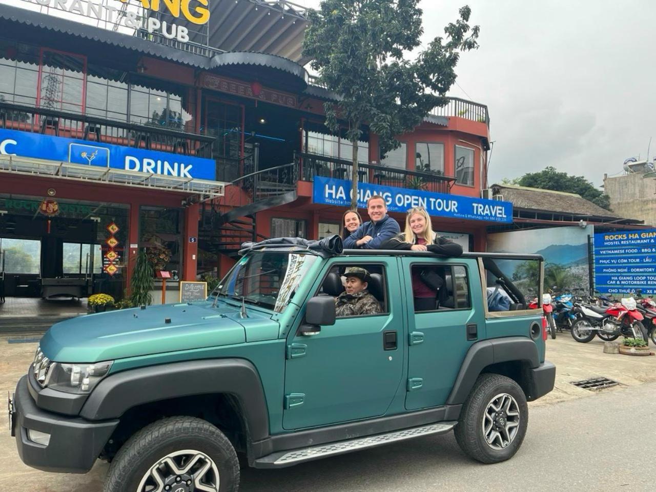 Rocks Ha Giang Hostel & Tour 외부 사진